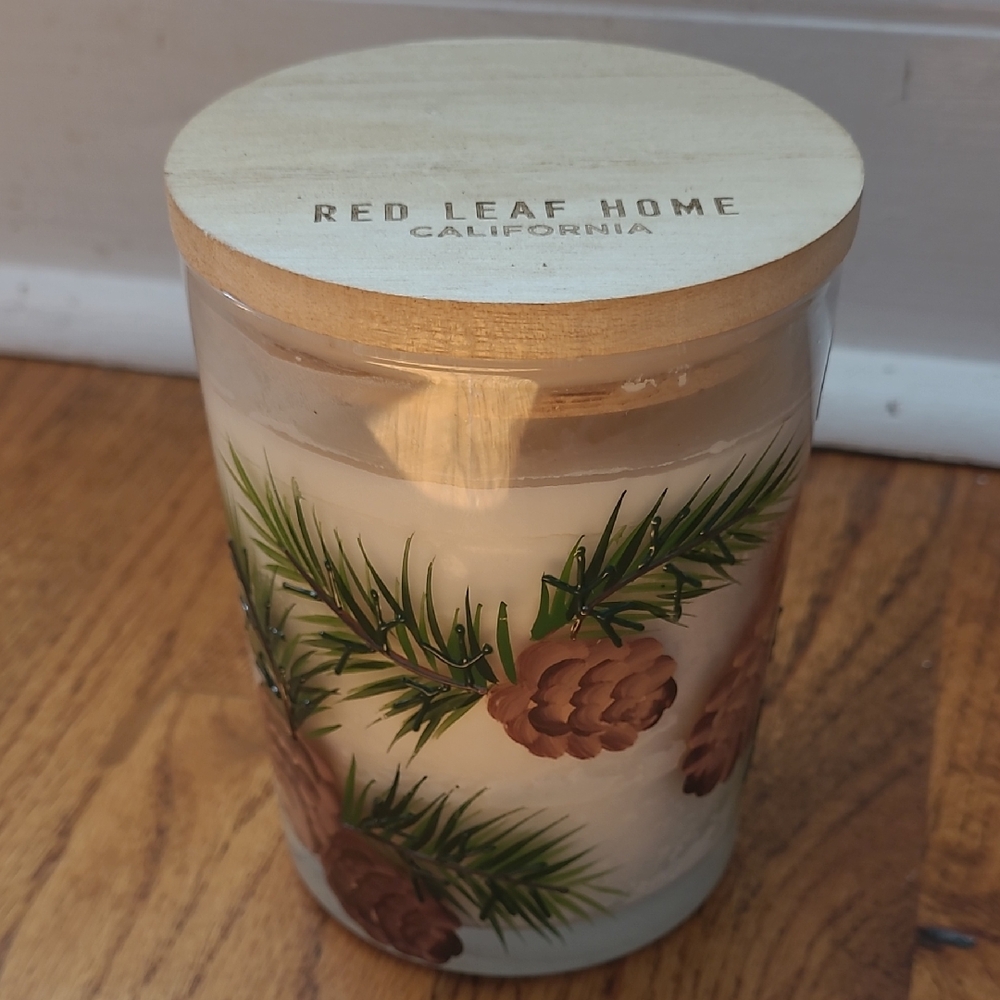 Pinecone Holiday Candle 2 Wick